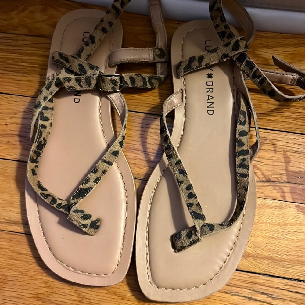 LEOPARD SANDALS